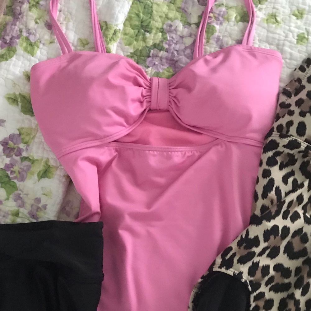 Kate Spade Pink Bow cit our one piece swimsuit